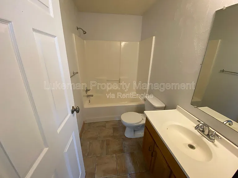 1324-1326 Knollwood Ave — Photo 12