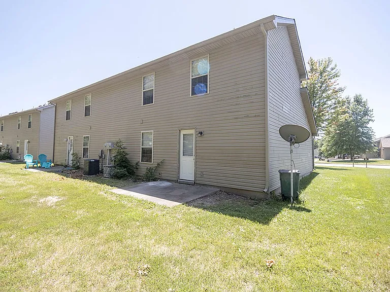 1405 Greensboro Dr — Photo 32