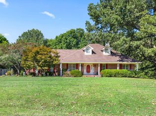 360 Lyndsey Dr, Brighton, TN 38011