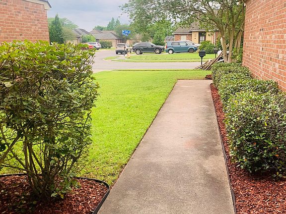 walkway from Front door to the driveway