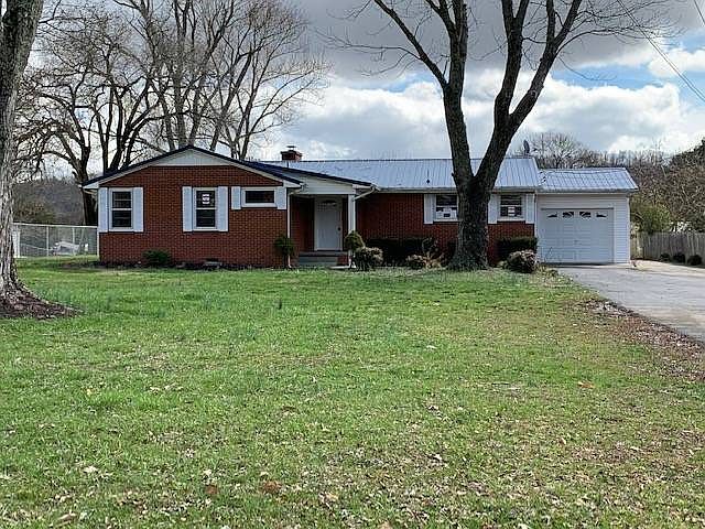 1st image of 3904 W Beaver Creek Dr