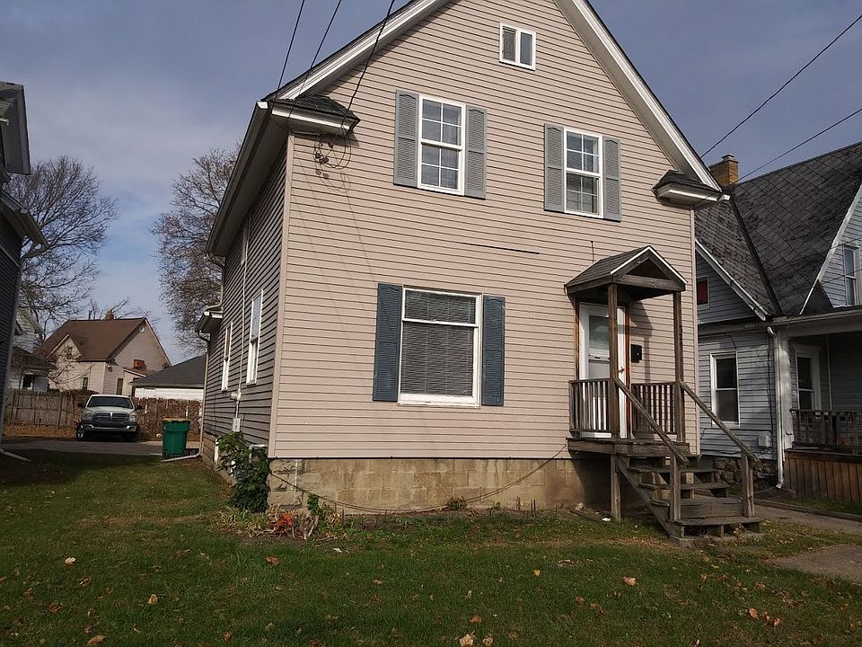 1st image of 729 Capital Ave NE