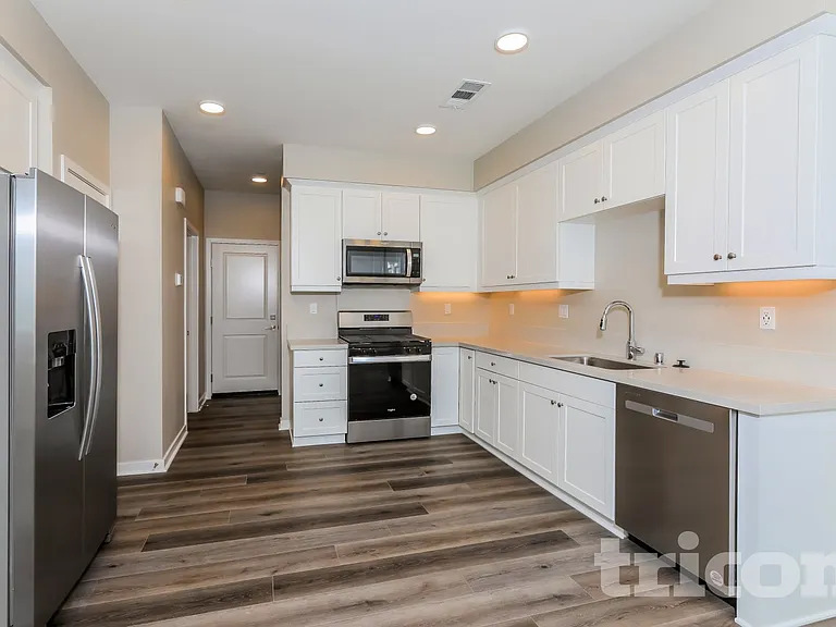 24680 Saber Ct — Photo 4