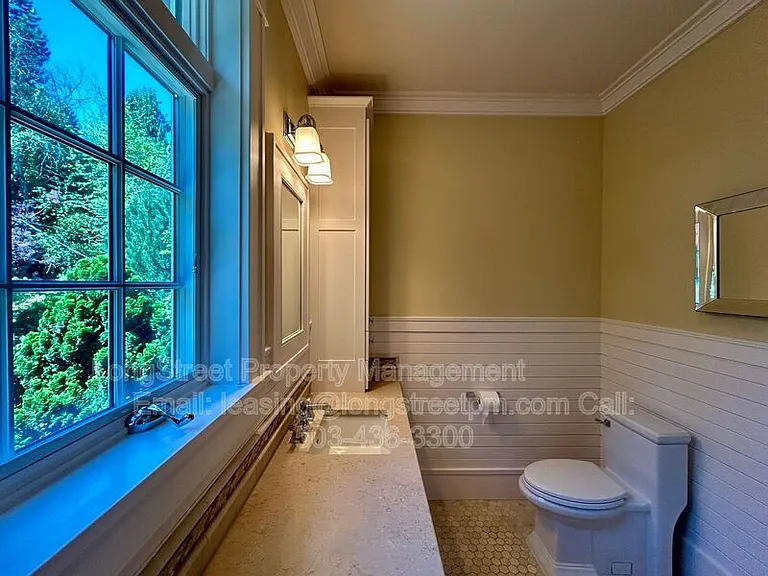550 NW Alpine Ter — Photo 48