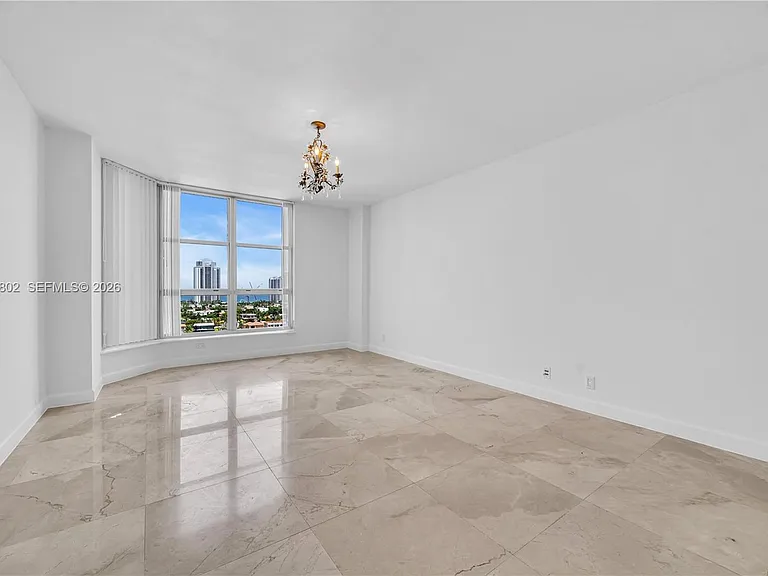 3600 Mystic Pointe Dr #1816 — Photo 13