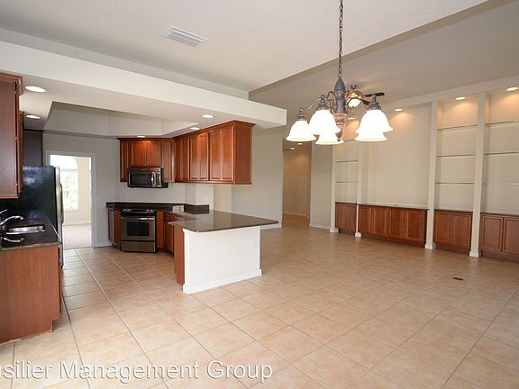 4th image of 12211 Pasha Ln