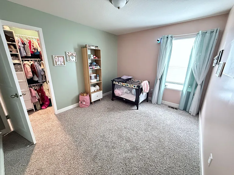 14250 Cheshire Ln N — Photo 31