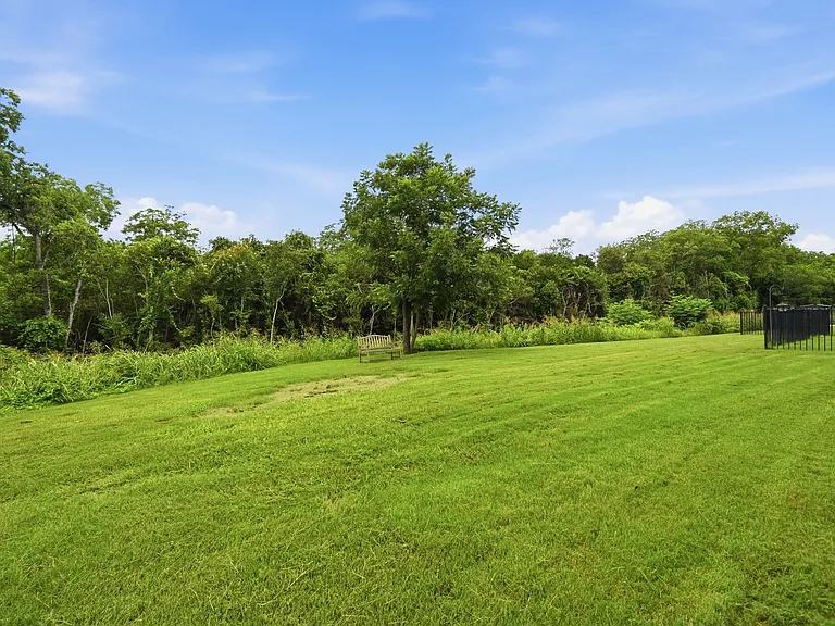 311 Bridgeford Dr — Photo 26