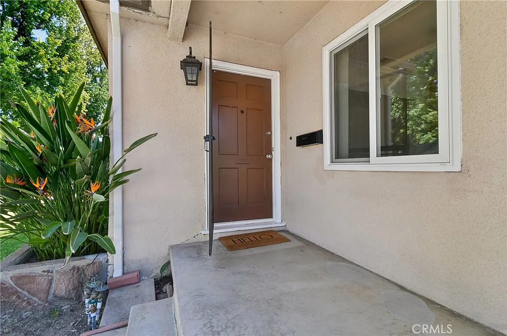 3 bed, 1151 sqft, $4,250 — Photo 4