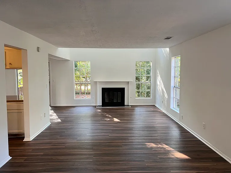 1309 Old Countryside Cir — Photo 6