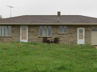 18802 Balltown Rd, Sherrill, IA 52073