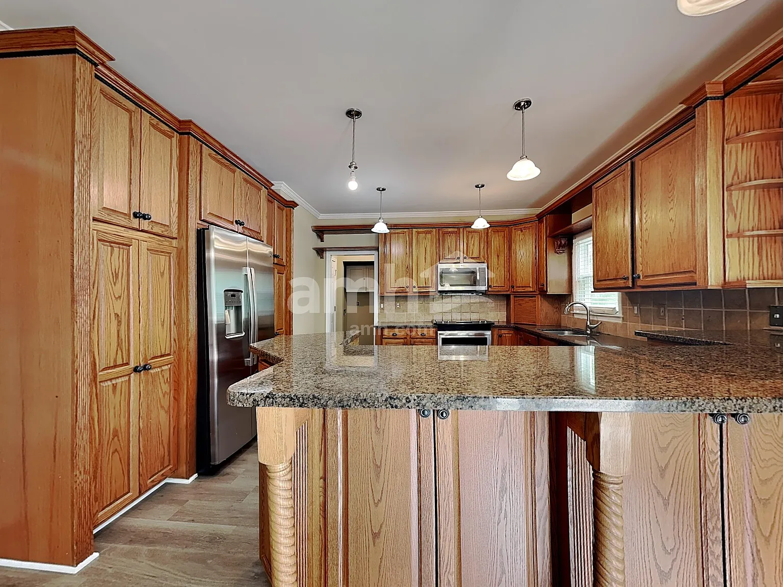 5 bed, 3.5 bath, 3434 sqft, $2,990 — Photo 3