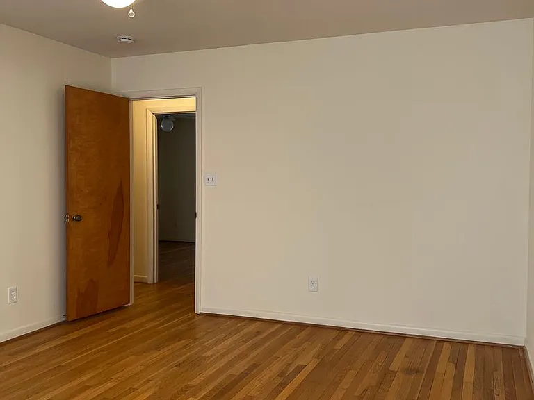 8 Butler Pl — Photo 38