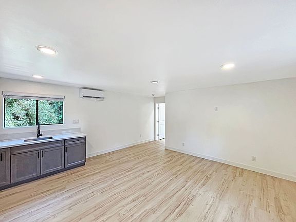 2nd image of 3091 Boundary St #0