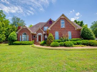 106 Green Tree Ct, Columbia, TN 38401