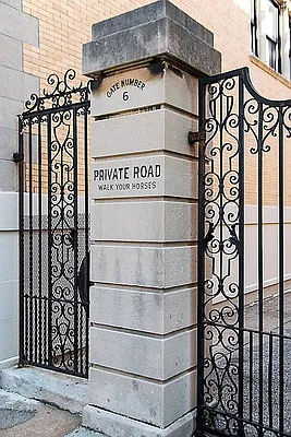 Rented by Perry Associates NYC Inc | media 18