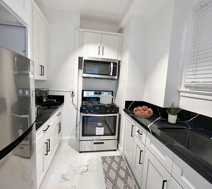 1st image of 3471 W 5th St APT 403