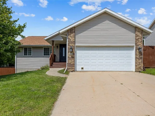 410 Lilac St, Tiffin, IA 52340