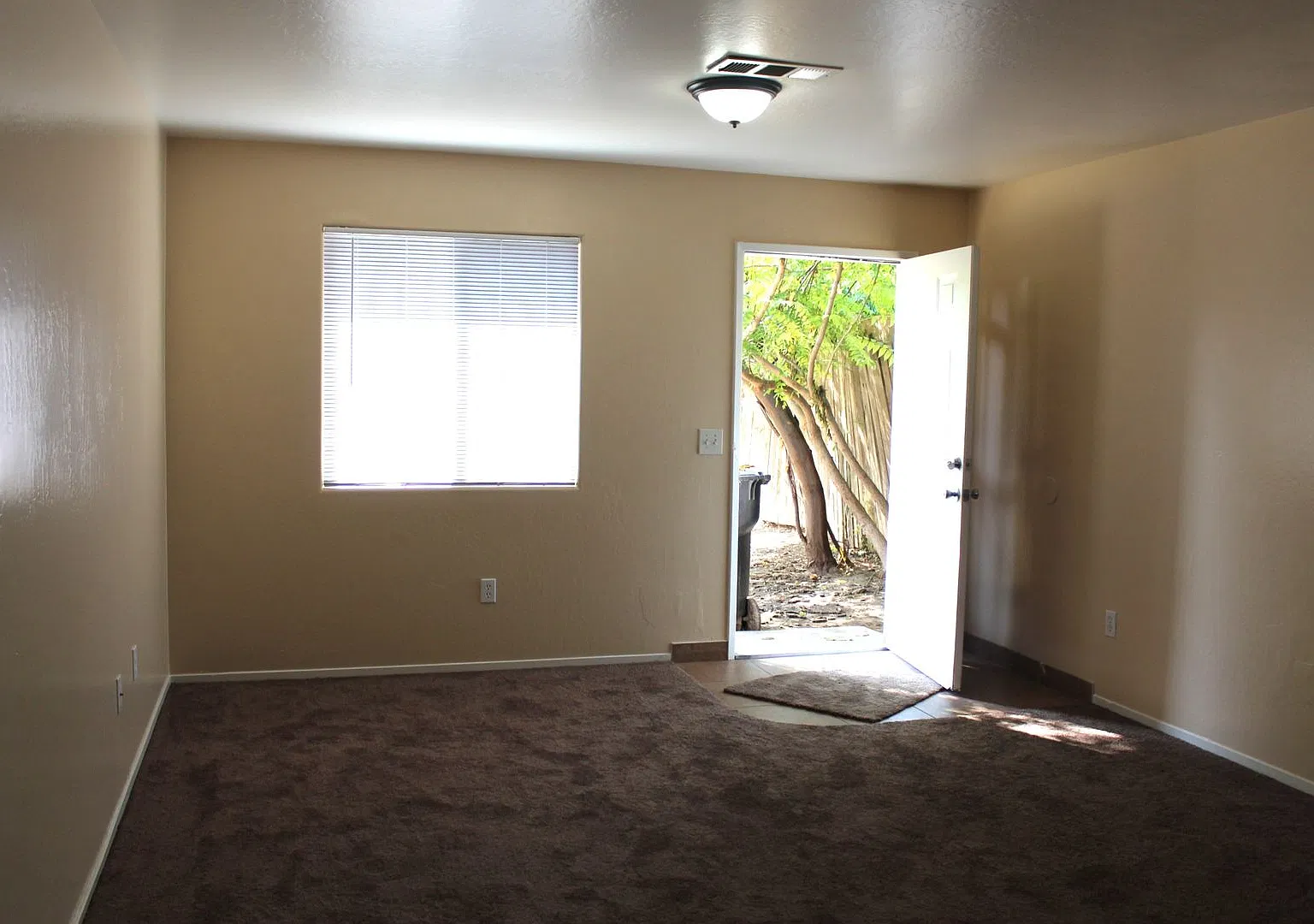 S. Oildale Drive - 311 — Photo 4