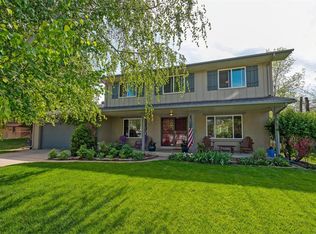 7374 S Quince Ct, Centennial, CO 80112