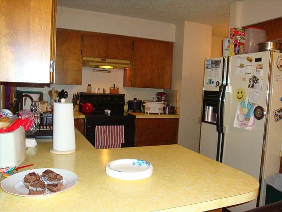 5th image of 1120 College Ct