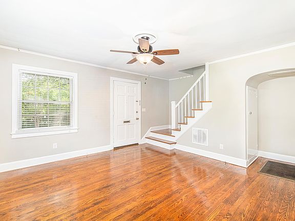 5th image of 34 Melville Ave