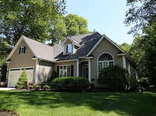 126 Olde Mill Ln, North Kingstown, RI 02852