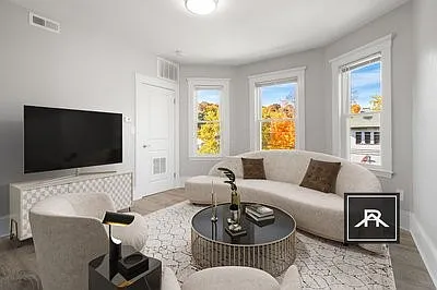 519 Washington St #1 — Photo 2