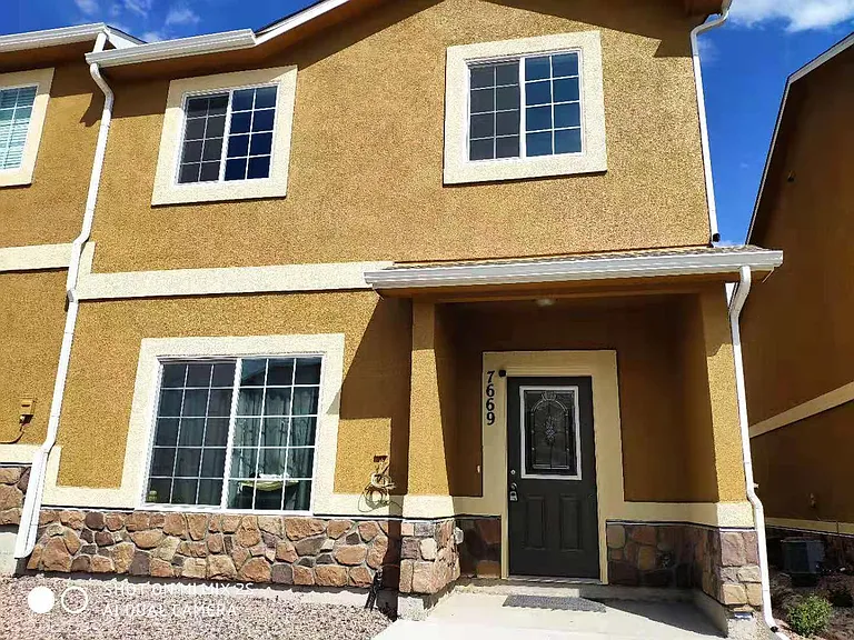 7669 Grand Fir Point — Photo 1