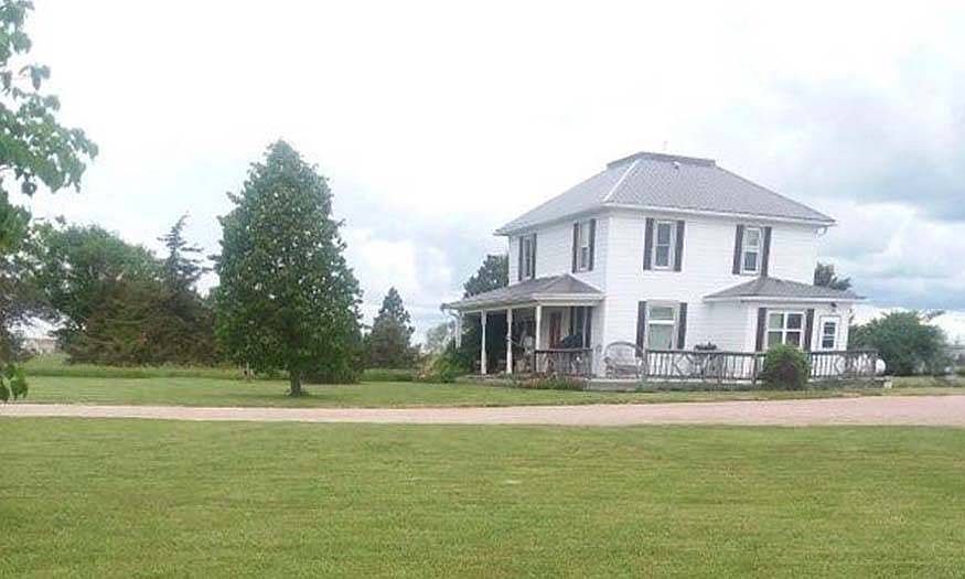 1st image of 1694 680th Rd