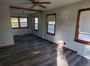 1027 N Ridgewood Dr, Wichita, KS 67208