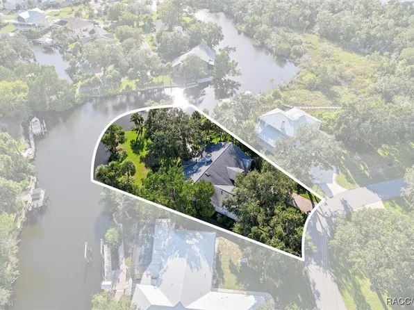 11950 W Waterway Dr, Homosassa, FL 34448