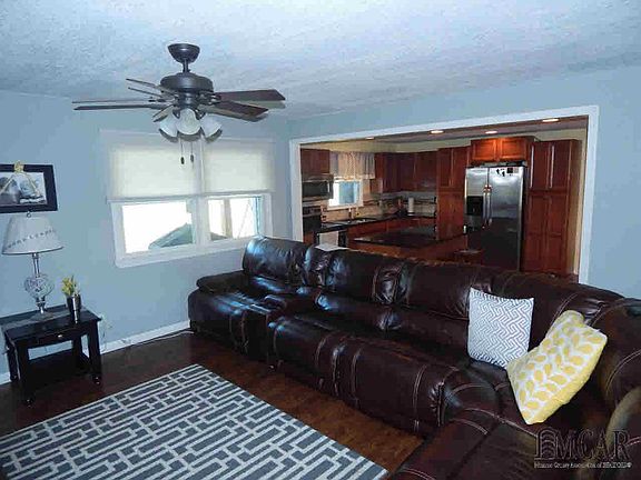 5th image of 2058 Wilson Dr