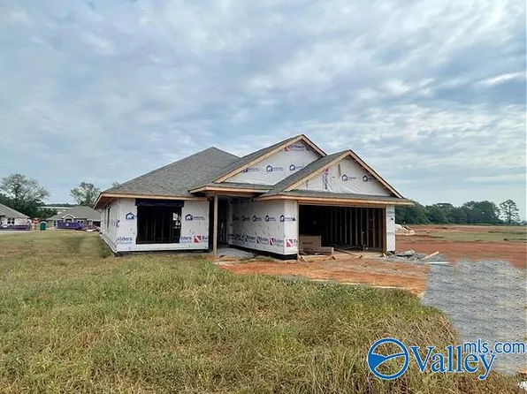 330 Poppy Trl, Meridianville, AL 35759