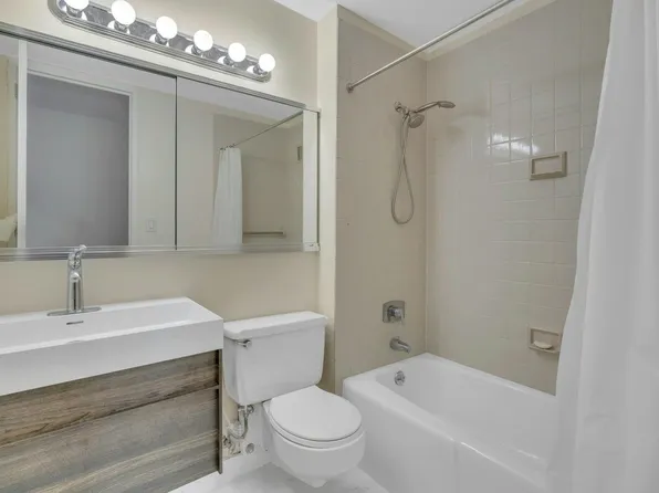 7004 Blvd East image 30 of 39