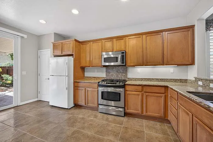 7540 Abbey Cir — Photo 7