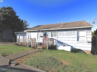 1860 Meade St, North Bend, OR 97459