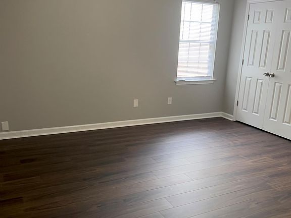 5th image of 1331 Cushing St