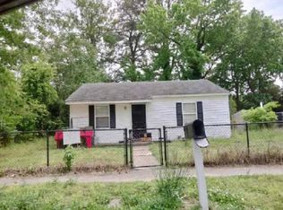 2423 Youngman Rd, Chesapeake, VA 23323