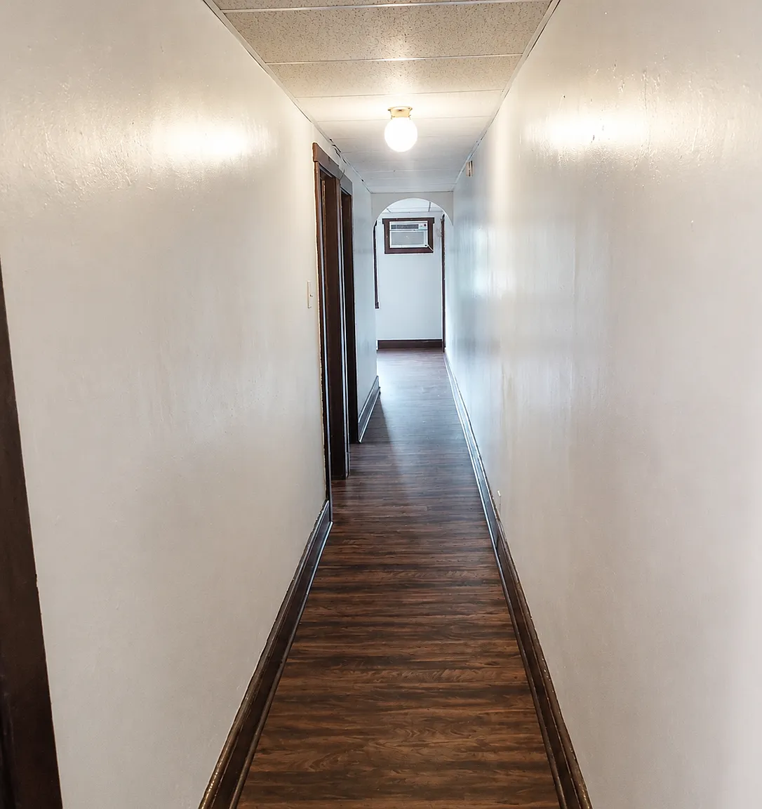 3 bed, $1,000 — Photo 3
