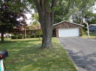 624 Black Oak Dr, Michigan City, IN