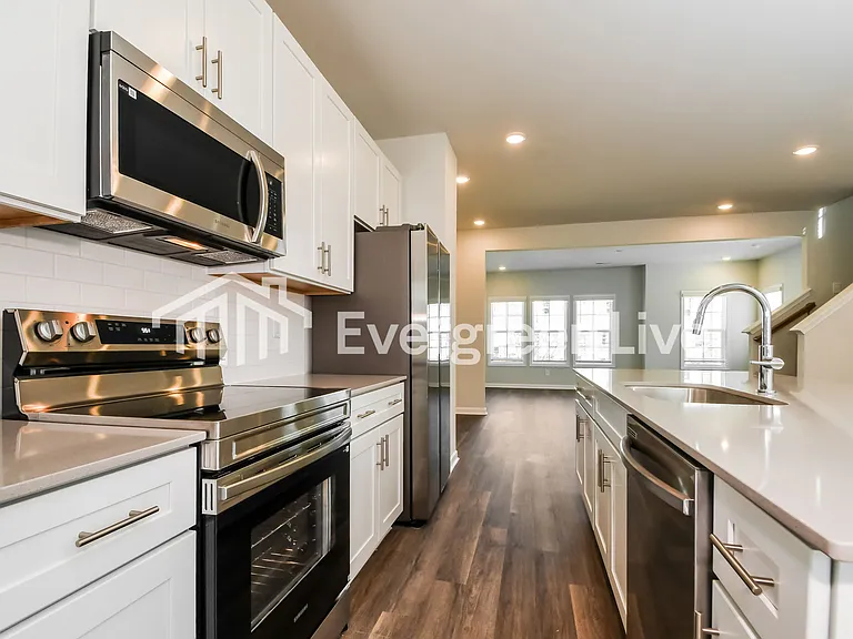 701 Meto Dr — Photo 4