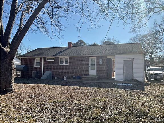 4th image of 2942 Galena Ave