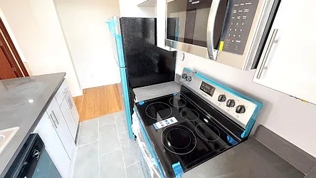 Rented by Metro Garden Realty NYC