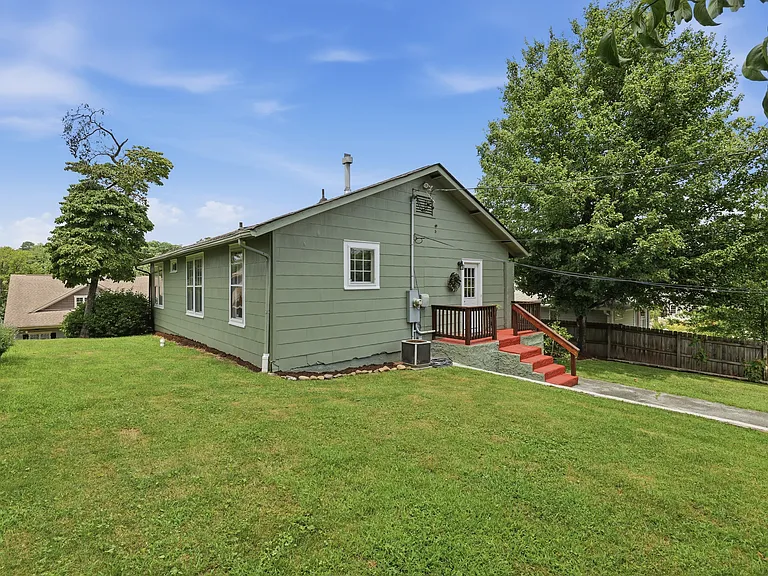 1105 Westwood Ave — Photo 23