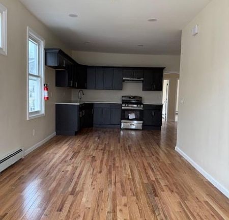 3rd image of 219 Renner Ave