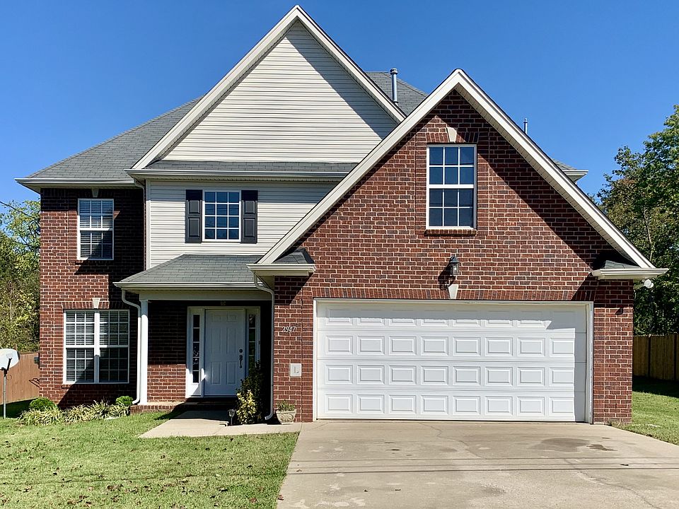 1st image of 2947 Greentree Dr