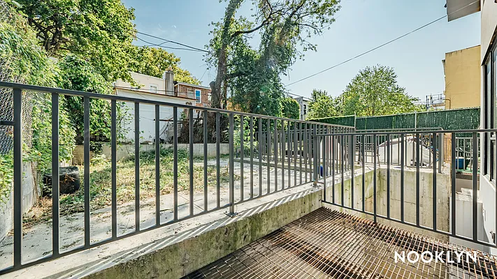 Rented by Nooklyn NYC LLC | media 30