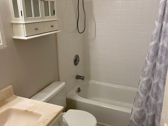 4th image of 207 San Anselmo Ave