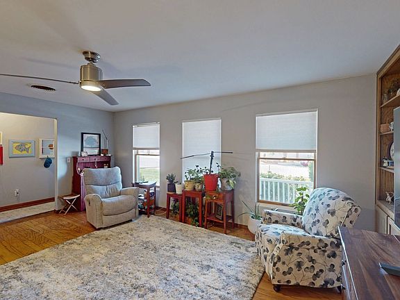5th image of 1525 Rim View Dr